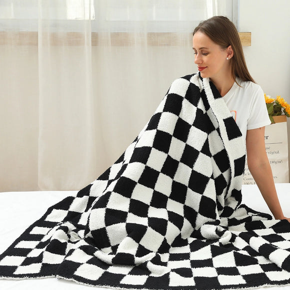 BLACK CHECKERED BLANKET