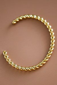 GOLD STAINLESS STEEL CUFF
