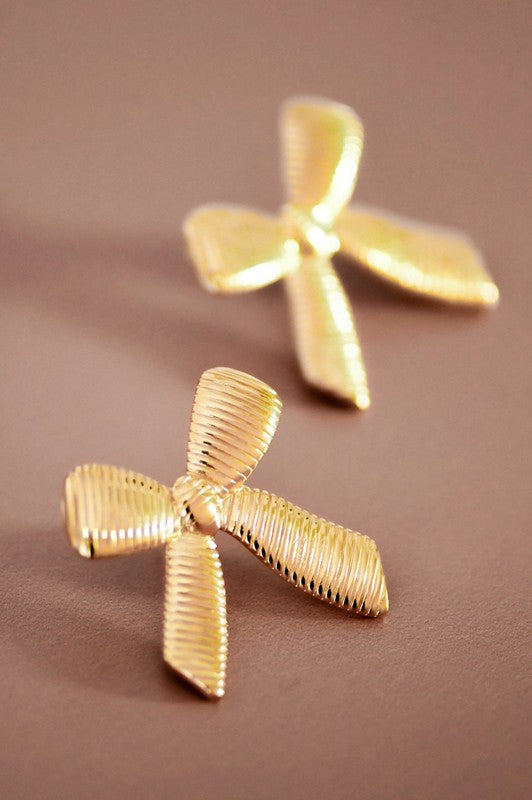 BOW-TIE STAINLESS STEEL STUDS