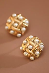 PEARL STAINLESS STEEL STUDS