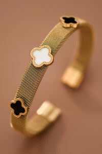 ELEGANT STAINLESS-STEEL CUFF