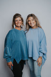 THE ROUND NECK SWEATSHIRT IN PERIWINKLE
