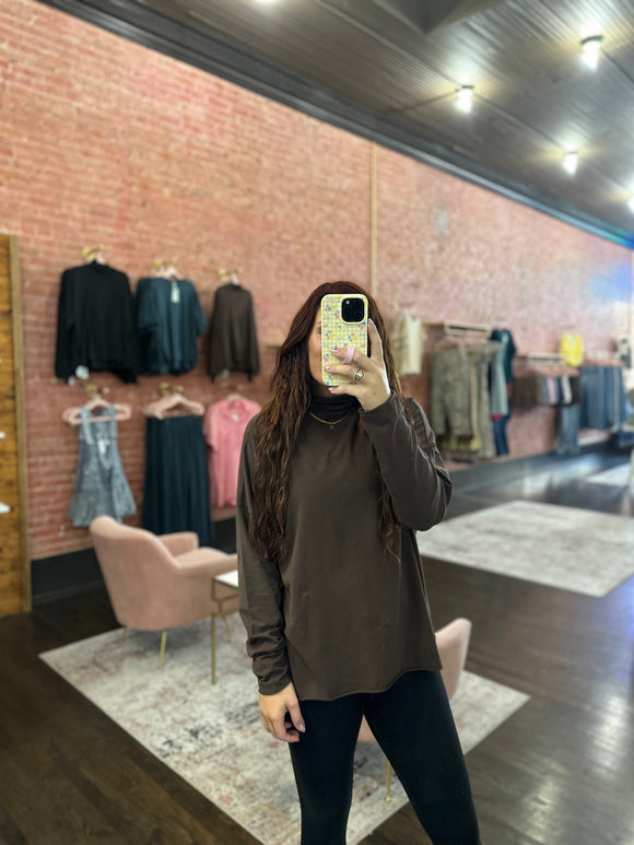 THE CHIC TURTLENCK IN ESPRESSO