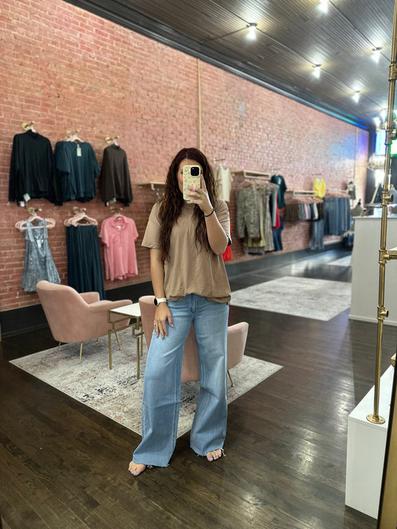 HIGH RISE WIDE JEANS