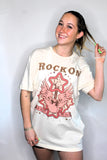 ROCK ON DOLLY GRAPHIC TEE