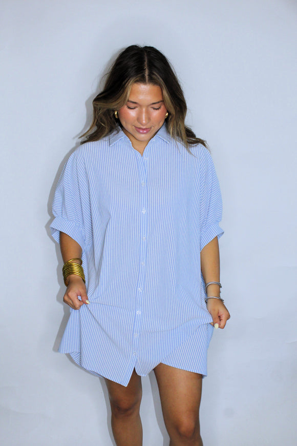 OVERSIZED SIZED BUTTON DOWN DRESS IN BLUE