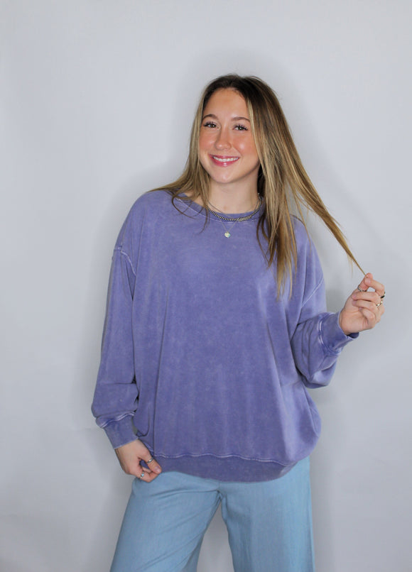 RELAXED CREW NECK SWEATSHIRT IN DUSTY INDIGO