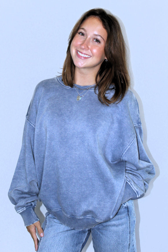 FALL IS APPROACHING PULLOVER IN DUSTY BLUE