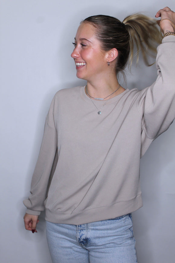 THE RIBBED CROP PULLOVER IN SHELL